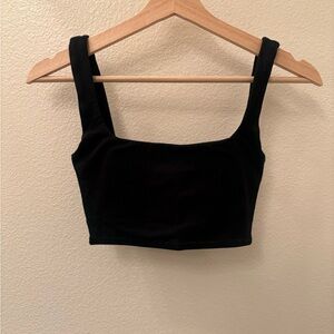 Babaton m Black Crop Tank